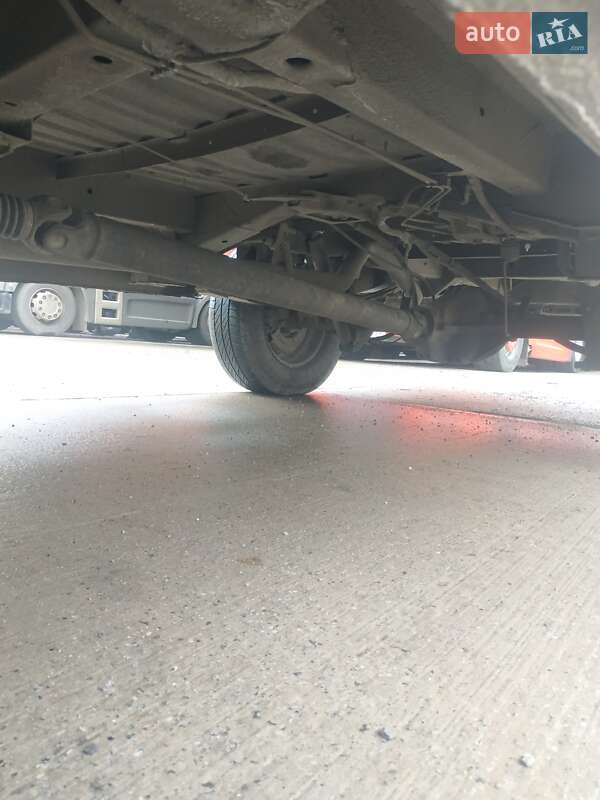 Микроавтобус грузовой (до 3,5т) Volkswagen LT 2005 в Броварах фото 9 Микроавтобус грузовой (до 3,5т) Volkswagen LT 2005 в Броварах