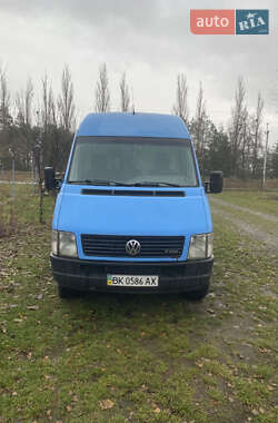 Вантажний фургон Volkswagen LT 2001 в Вараші