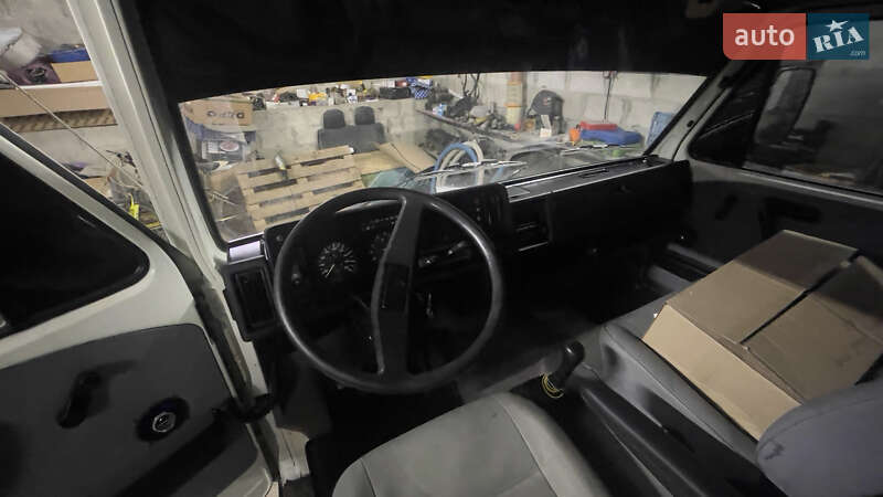Грузовой фургон Volkswagen LT 1993 в Ярмолинцах