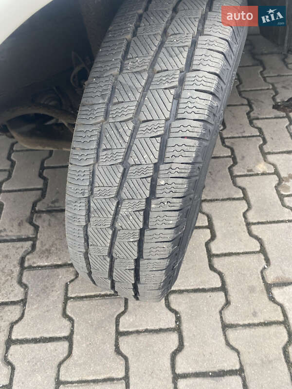 Вантажний фургон Volkswagen LT 2005 в Івано-Франківську