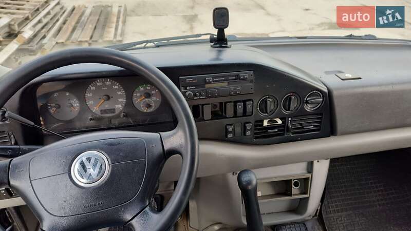 Мікроавтобус Volkswagen LT 2004 в Новояворівську