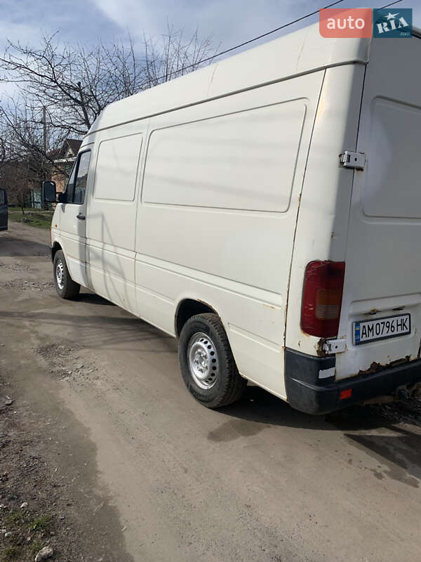 Грузовой фургон Volkswagen LT 1999 в Бердичеве