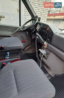 Приміський автобус Volkswagen LT 2004 в Києві