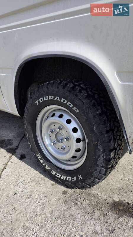 Грузопассажирский фургон Volkswagen LT 2006 в Днепре