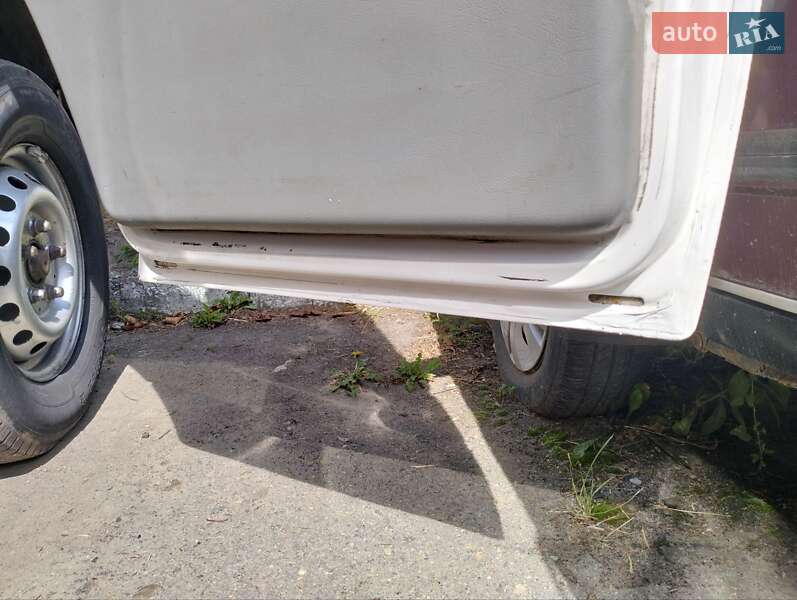 Грузовой фургон Volkswagen LT 2004 в Луцке