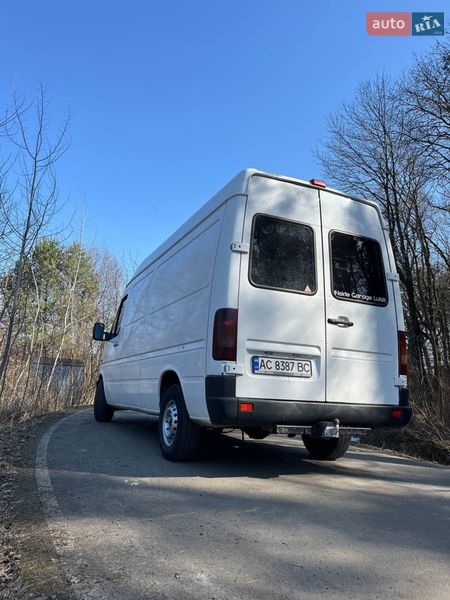 Грузовой фургон Volkswagen LT 2004 в Луцке