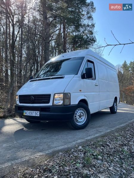 Грузовой фургон Volkswagen LT 2004 в Луцке