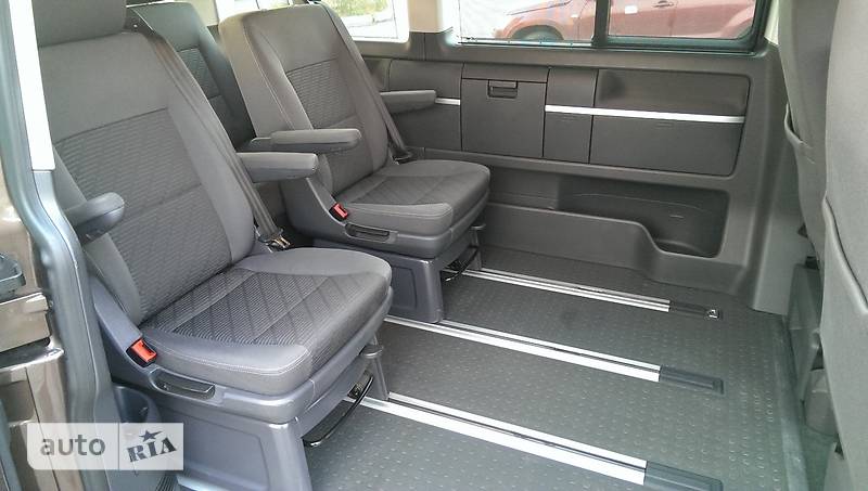 Минивэн Volkswagen Multivan 2012 в Киеве