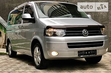 Минивэн Volkswagen Multivan 2011 в Киеве