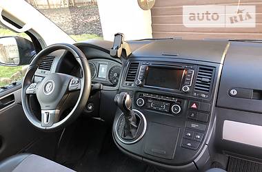 Минивэн Volkswagen Multivan 2015 в Львове