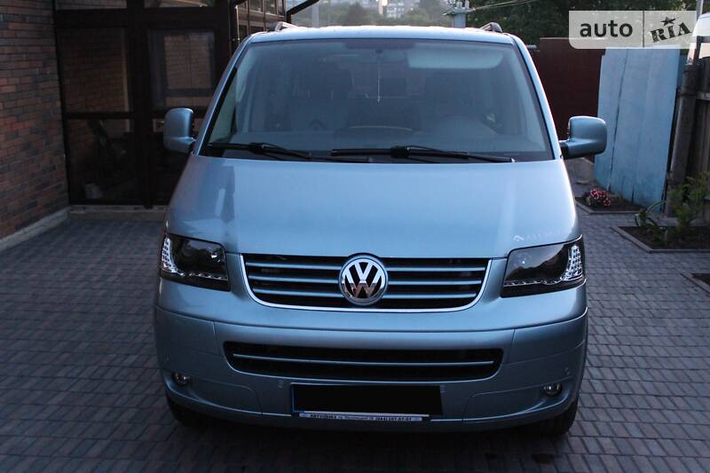 Мінівен Volkswagen Multivan 2008 в Кропивницькому