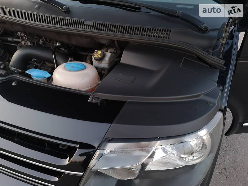 Минивэн Volkswagen Multivan 2013 в Киеве