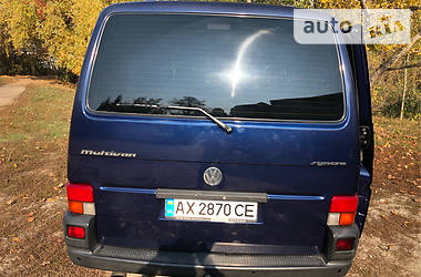 Вантажопасажирський фургон Volkswagen Multivan 2000 в Харкові