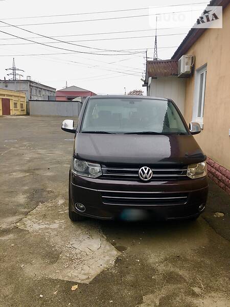 Мінівен Volkswagen Multivan 2011 в Києві