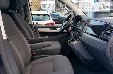 Мінівен Volkswagen Multivan 2019 в 
