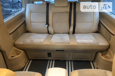 Мінівен Volkswagen Multivan 2009 в 