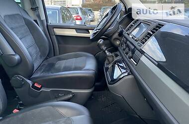 Мінівен Volkswagen Multivan 2018 в 
