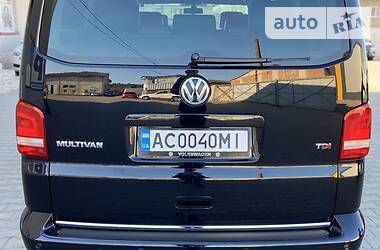 Мінівен Volkswagen Multivan 2010 в 