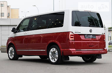 Минивэн Volkswagen Multivan 2015 в Киеве