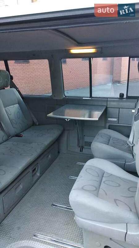 Мінівен Volkswagen Multivan 2002 в Києві