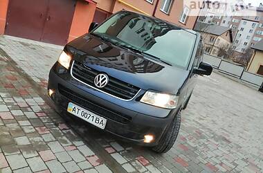 Минивэн Volkswagen Multivan 2004 в Ивано-Франковске