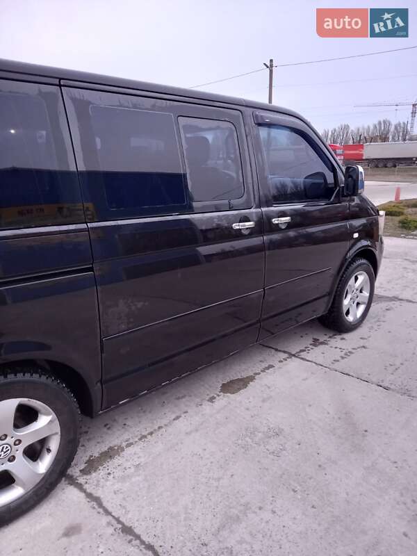 Минивэн Volkswagen Multivan 2005 в Днепре