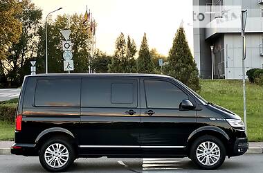 Минивэн Volkswagen Multivan 2020 в 