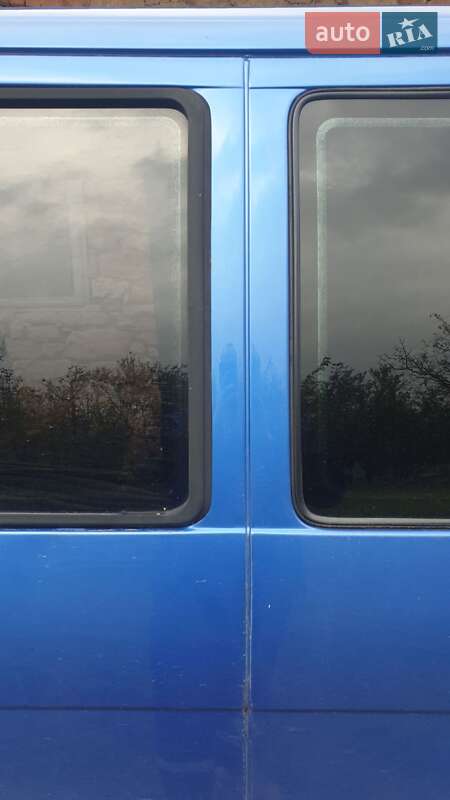 Минивэн Volkswagen Multivan 2003 в Залещиках