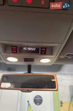 Минивэн Volkswagen Multivan 2013 в 
