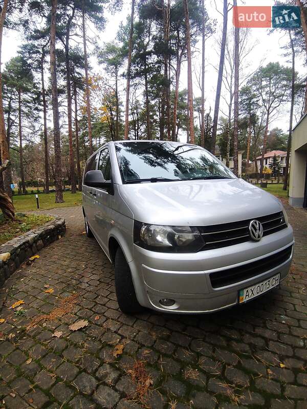 Мінівен Volkswagen Multivan 2010 в Харкові