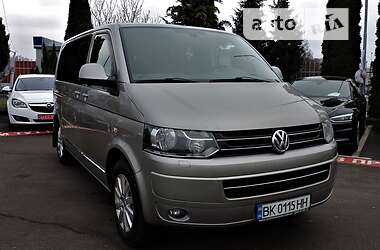 Минивэн Volkswagen Multivan 2011 в Ровно