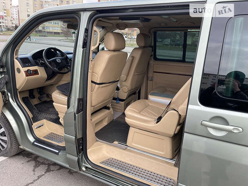 Минивэн Volkswagen Multivan 2004 в Ивано-Франковске фото 18 Минивэн Volkswagen Multivan 2004 в Ивано-Франковске