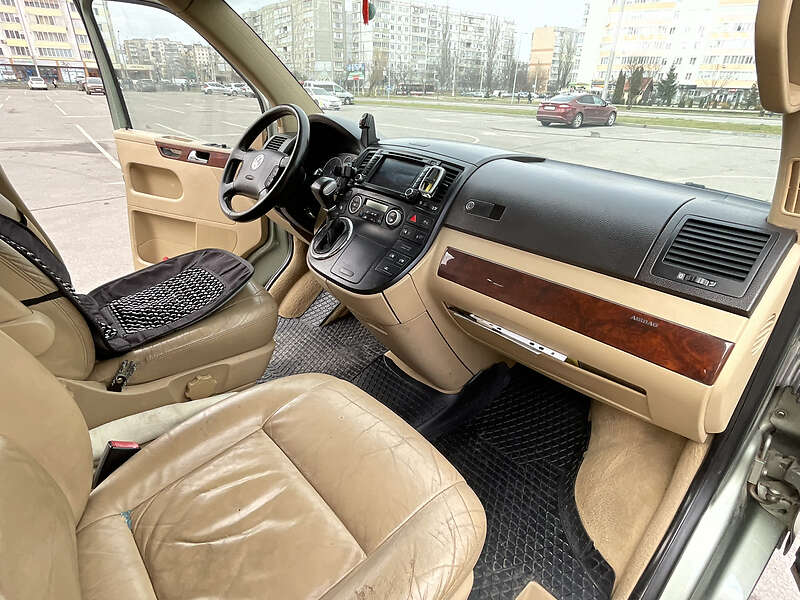 Минивэн Volkswagen Multivan 2004 в Ивано-Франковске фото 27 Минивэн Volkswagen Multivan 2004 в Ивано-Франковске