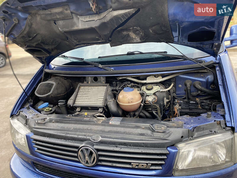 Минивэн Volkswagen Multivan 1997 в Чернигове