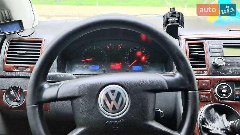 Минивэн Volkswagen Multivan 2004 в Одессе
