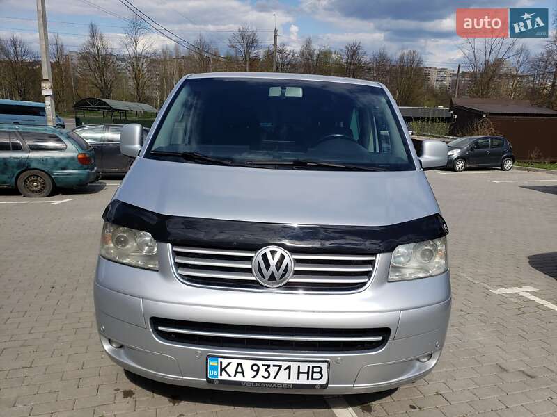 Мінівен Volkswagen Multivan 2008 в 