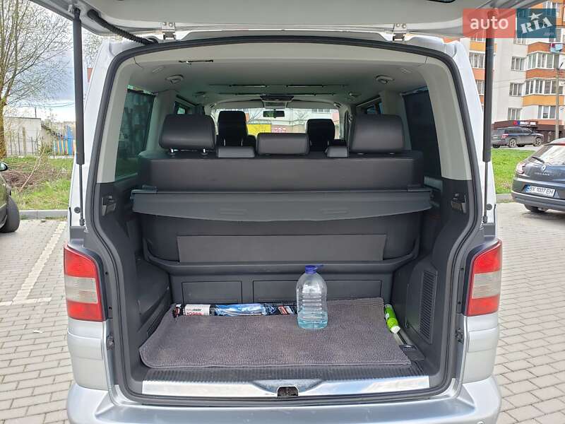 Мінівен Volkswagen Multivan 2008 в Хмельницькому
