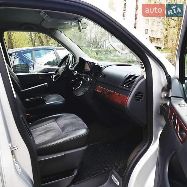 Мінівен Volkswagen Multivan 2008 в Хмельницькому
