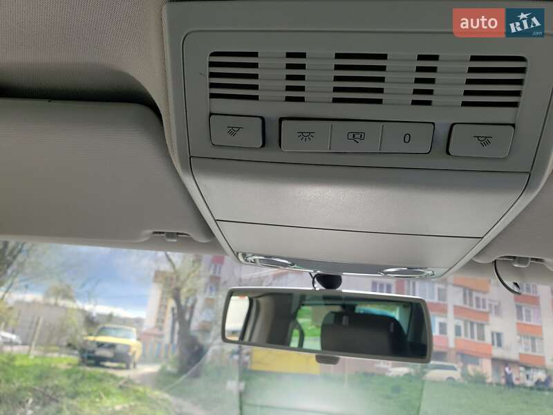 Мінівен Volkswagen Multivan 2008 в Хмельницькому