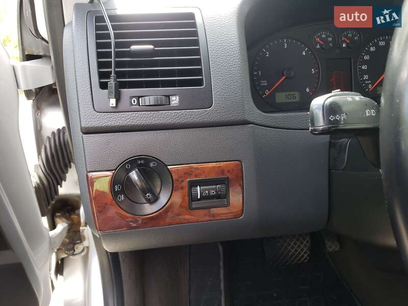 Мінівен Volkswagen Multivan 2008 в Хмельницькому