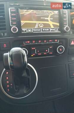 Минивэн Volkswagen Multivan 2012 в 
