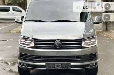 Мінівен Volkswagen Multivan 2017 в 