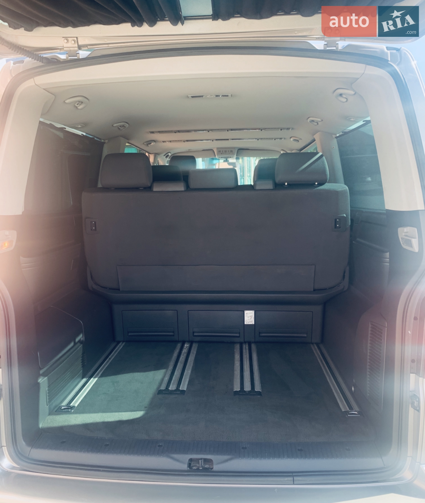 2011 Volkswagen Multivan - мініатюра 10
