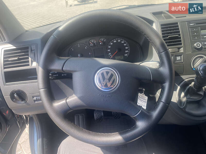Минивэн Volkswagen Multivan 2007 в Хмельницком