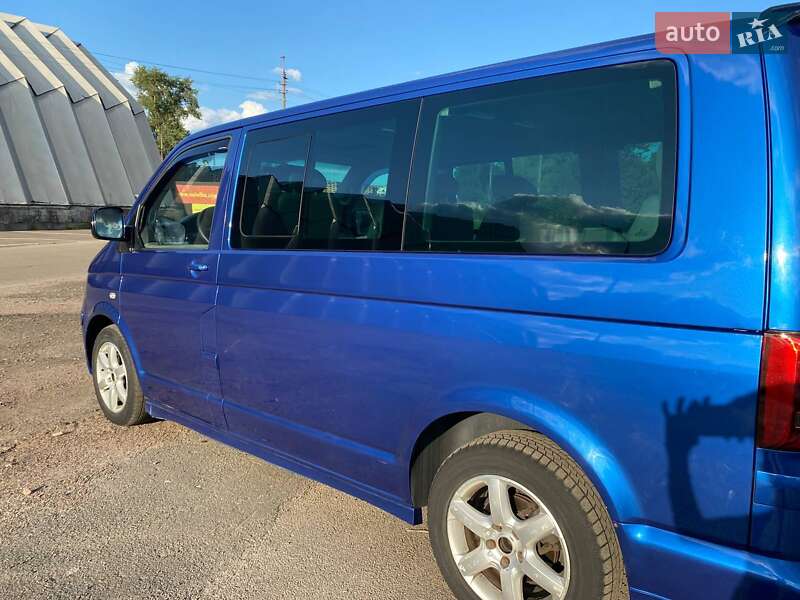 Минивэн Volkswagen Multivan 2005 в Киеве