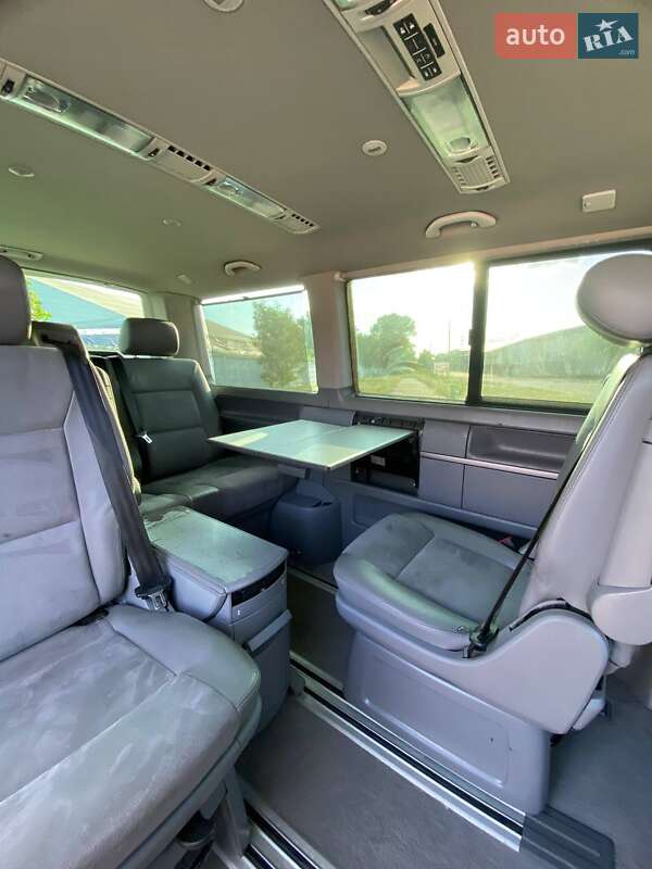 Минивэн Volkswagen Multivan 2005 в Киеве