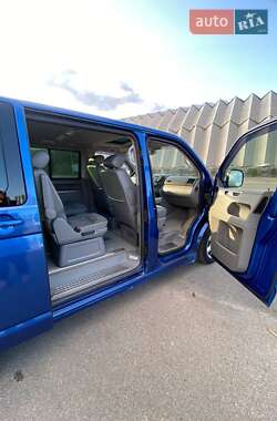 Минивэн Volkswagen Multivan 2005 в Киеве