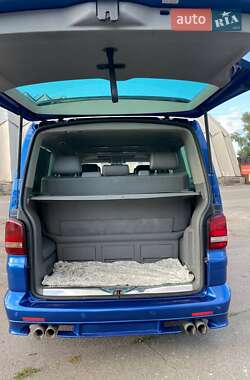 Минивэн Volkswagen Multivan 2005 в Киеве