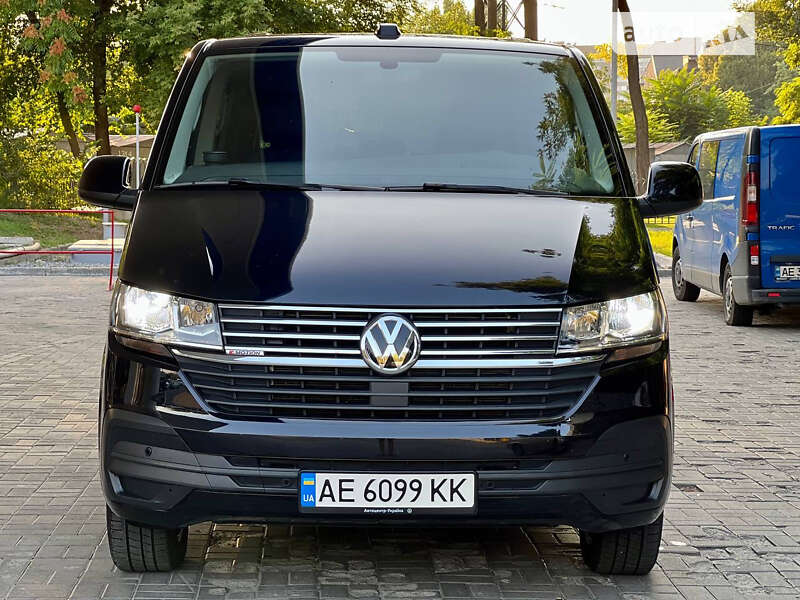 Минивэн Volkswagen Multivan 2021 в Днепре