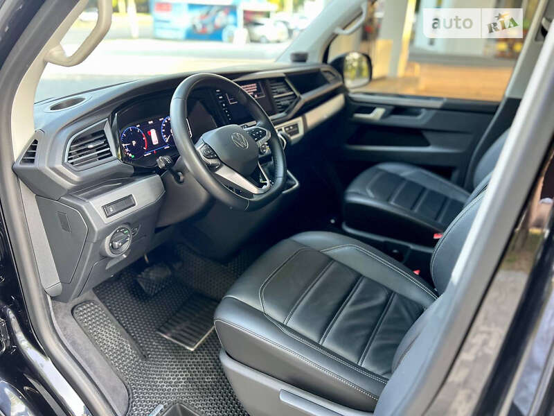 Минивэн Volkswagen Multivan 2021 в Днепре
